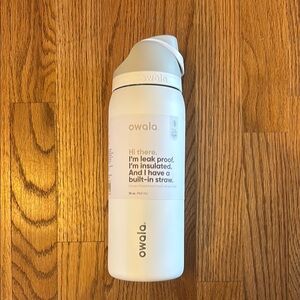 Owala White Insulated Water Bottle